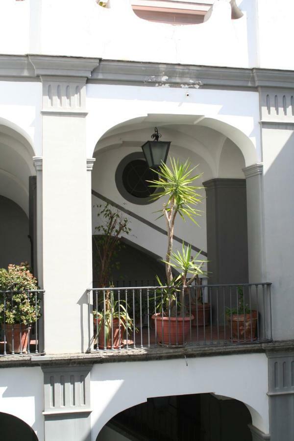 Casa Matys Apartment Napoli Bagian luar foto